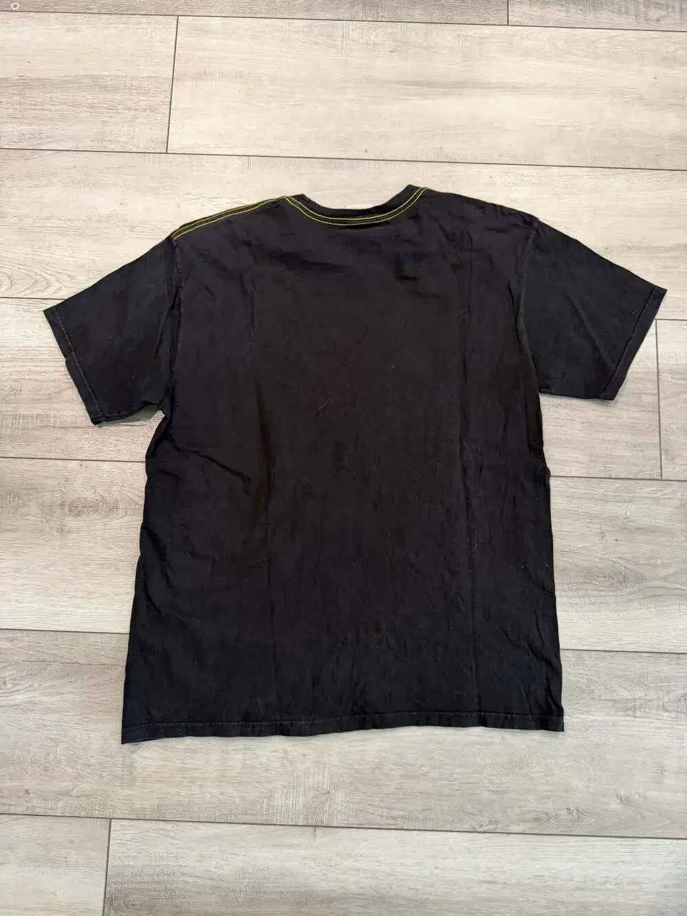 Y2K Vintage Nike Silver Tag Black and Yellow Swoosh Logo T-Shirt XL